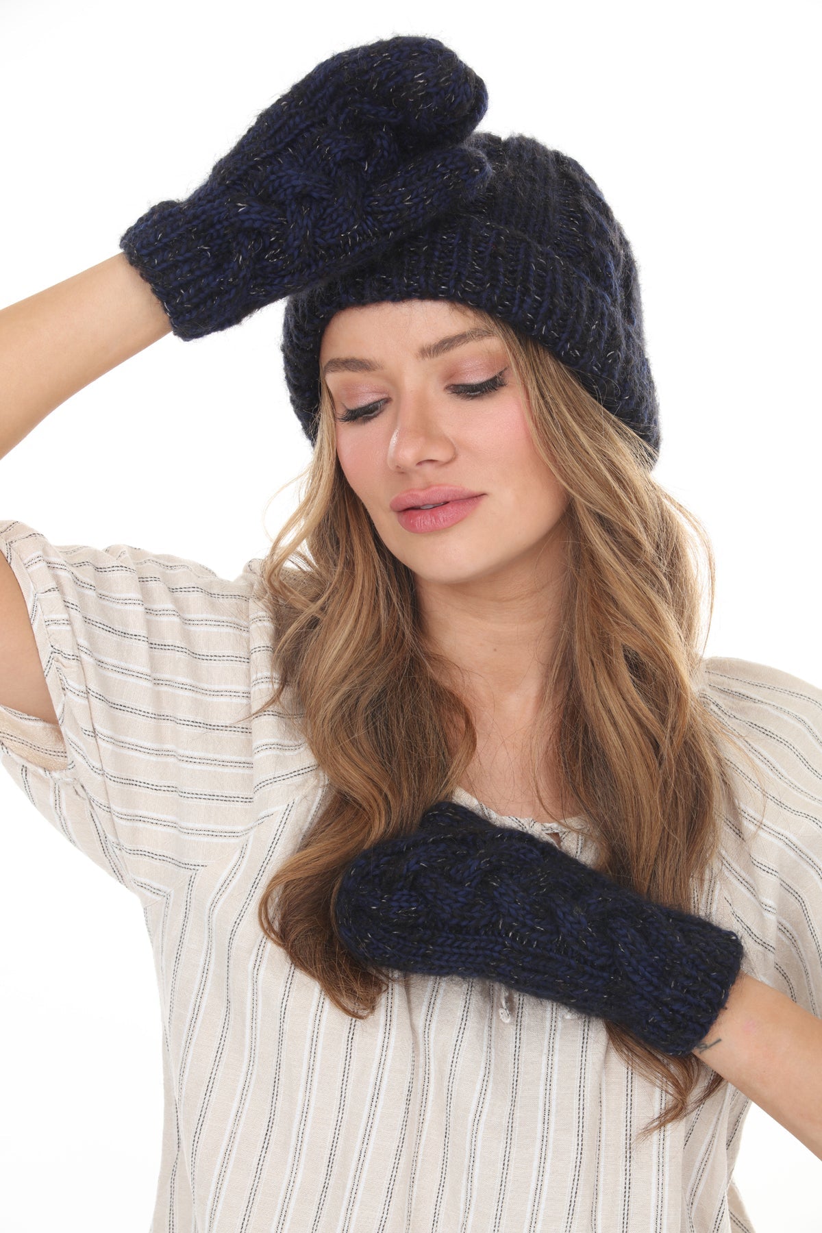 Cable Knit Faux Mohair Mittens
