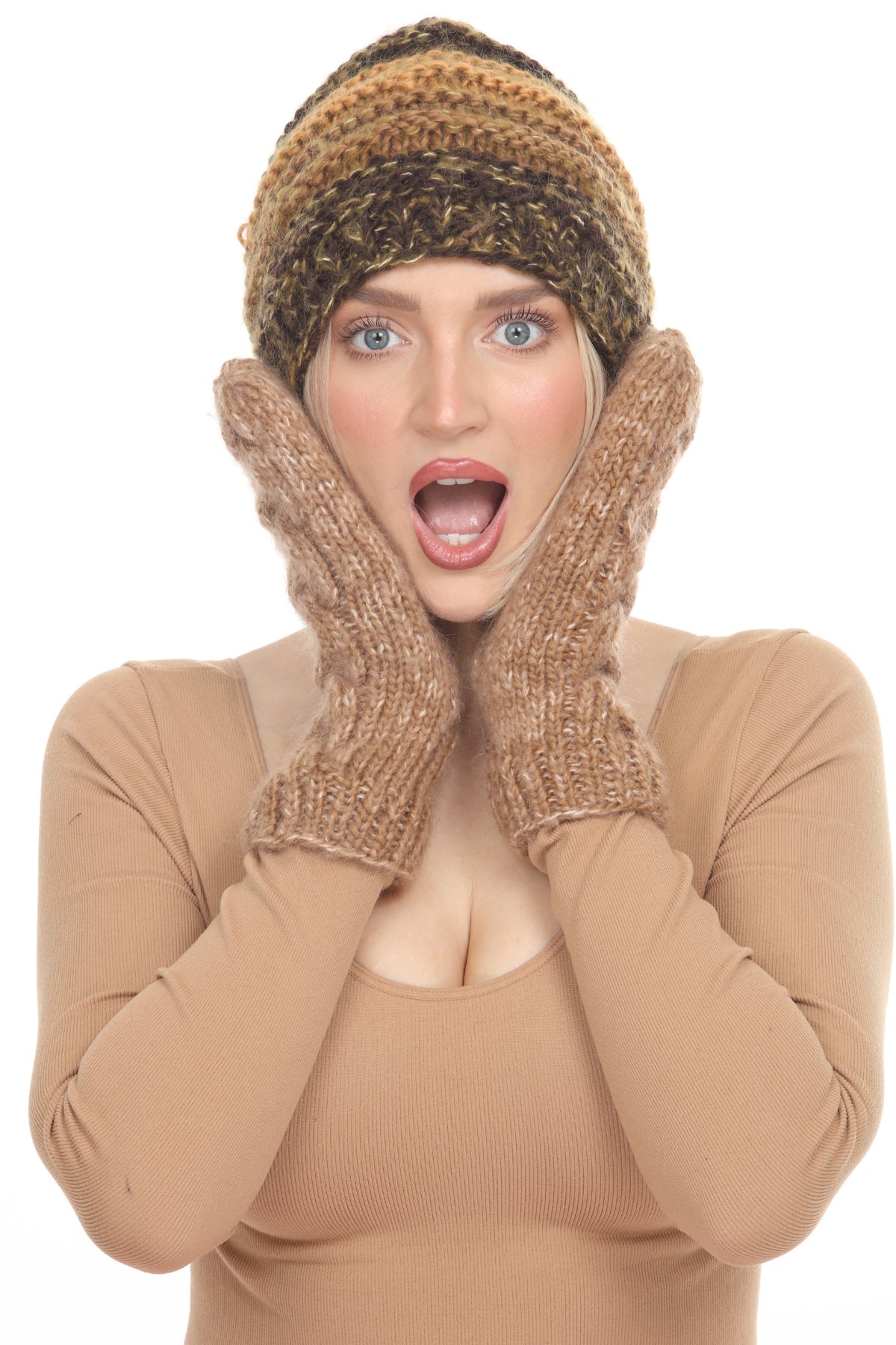 Cable Knit Faux Mohair Mittens