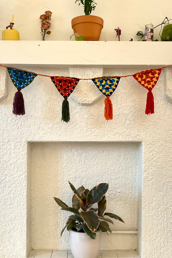 Knitted Garland Decoration-Multi